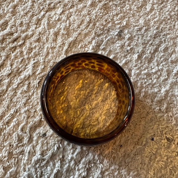 Tortoise Shell Patterned Bangle Bracelet - Picture 2 of 2